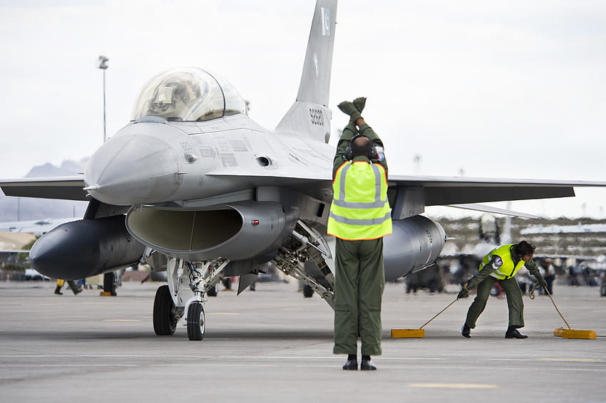 L'aeronautica militare pakistana si addestra a Nellis > Nellis Air Force Base > Notizie Sfondo HD