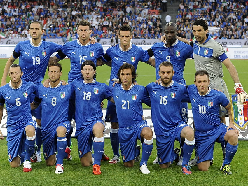 Italy soccer team. Football . Italy national football team, Italian