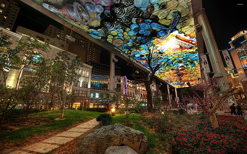Urban art in a city garden - World HD wallpaper