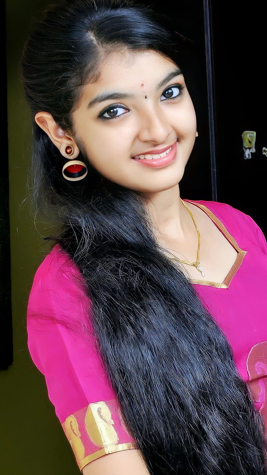 Malavika nair, malvika nair, malayalam actress HD phone wallpaper