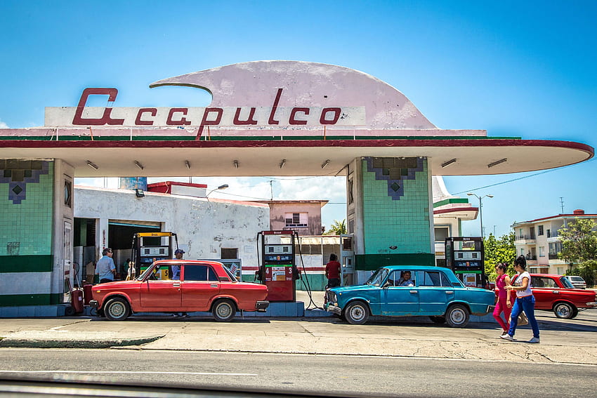 It's Weird, But We're Super Inspired by Gas Station Design, Vintage Gas Station HD wallpaper