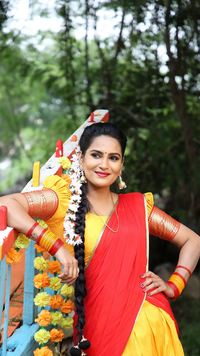 Himaja, aktris telugu, pecinta saree wallpaper ponsel HD
