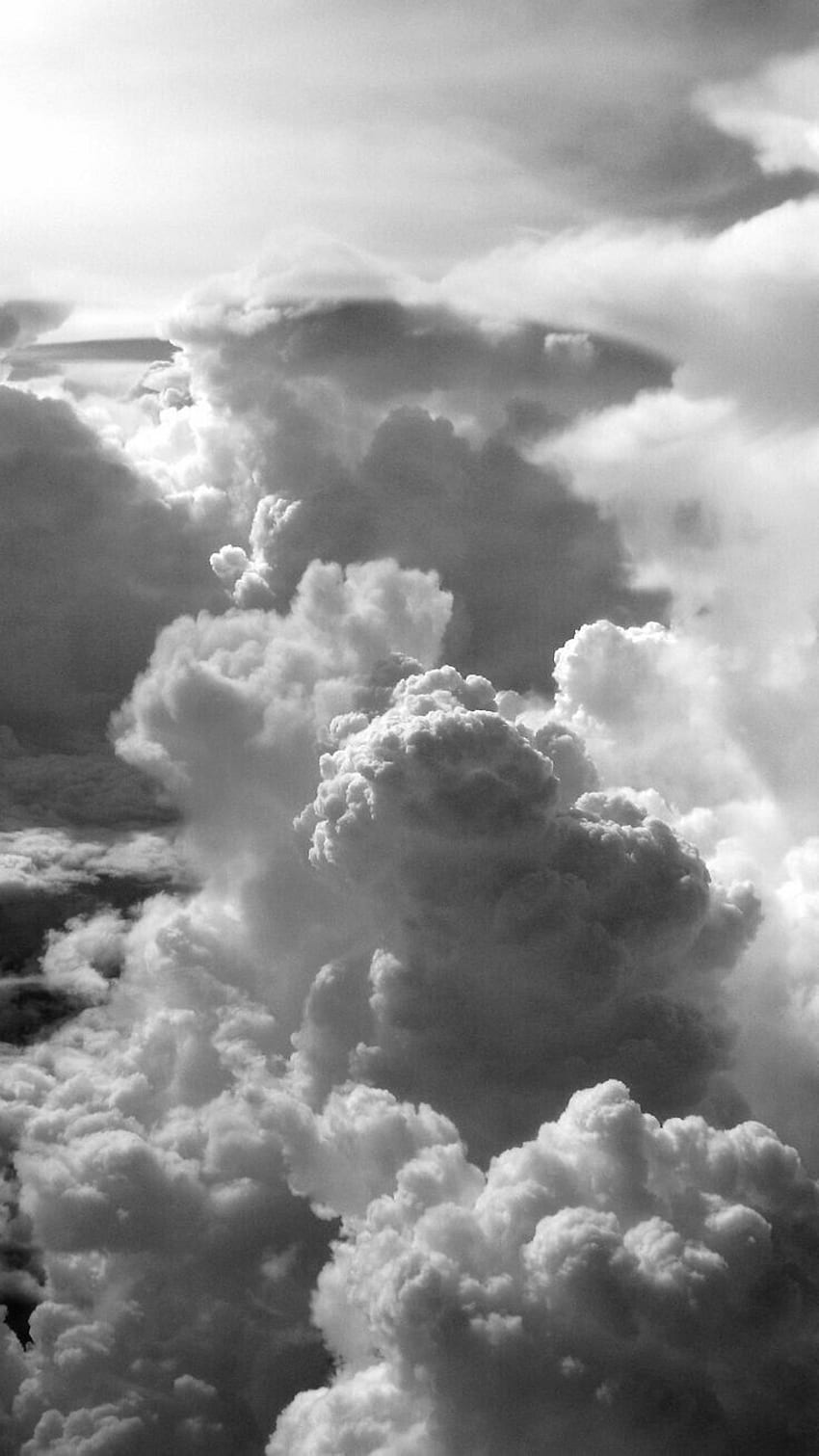 Esthétique des nuages ​​noirs, nuage noir et blanc Fond d'écran de téléphone HD