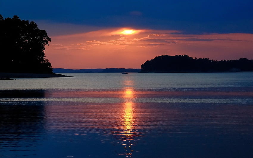 Jeziora: Paradise Lake Zachód słońca Niebo Woda Romantyczna łódź Blues Marzycielski Tapeta HD