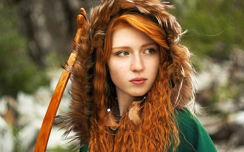 Beautiful Archer, winter, woods, archer, girl, beautiful, sport, beauty, wood, red, redhead, hair, forest, bow HD wallpaper