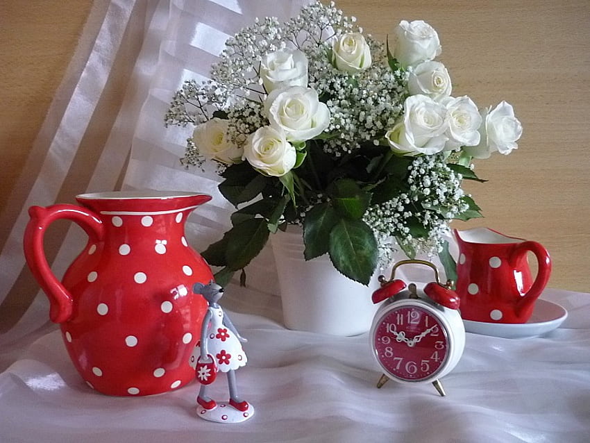 still life, white, graphy, roses, vase, beauty, jug, mouse, red, flowers, clock, flower bouquet, harmony HD wallpaper