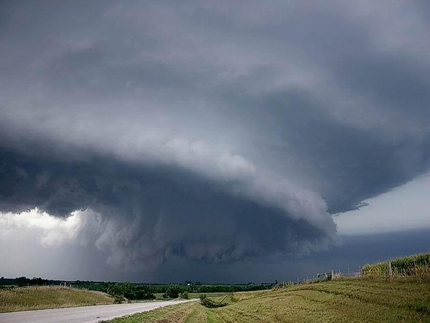 Tornado Storm Cloud, vento, nuvole, erba, tornado Sfondo HD