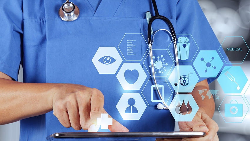 Hand des Medizinarztes, der mit moderner Computerschnittstelle arbeitet, wie Medical Digital HD-Hintergrundbild