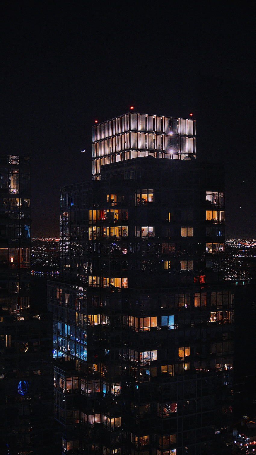 Fenster, Architektur, Gebäude, Dunkel, Nachtstadt HD-Handy-Hintergrundbild