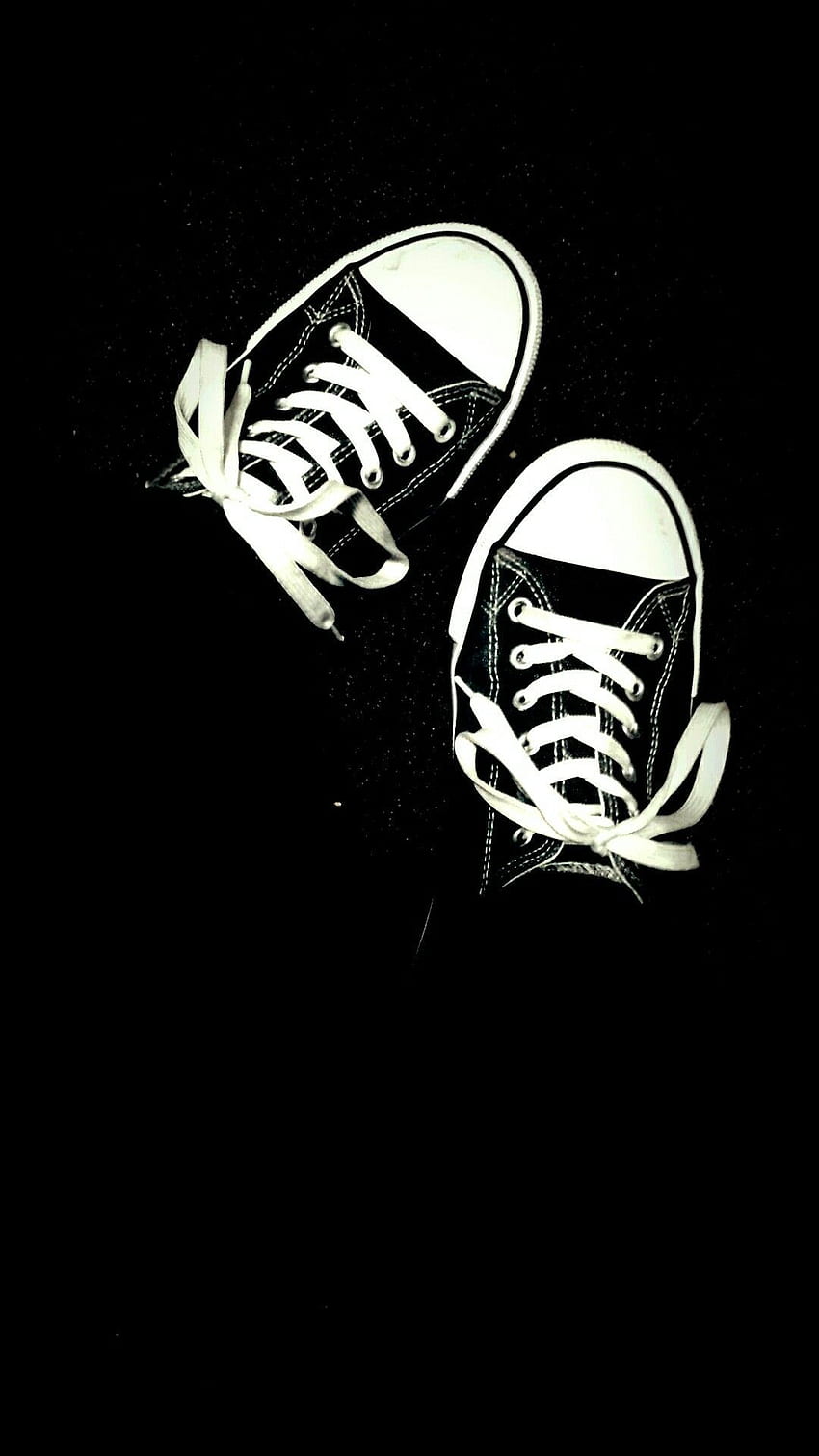 White and black shoes (converse) - . Converse , Cute Converse HD phone wallpaper