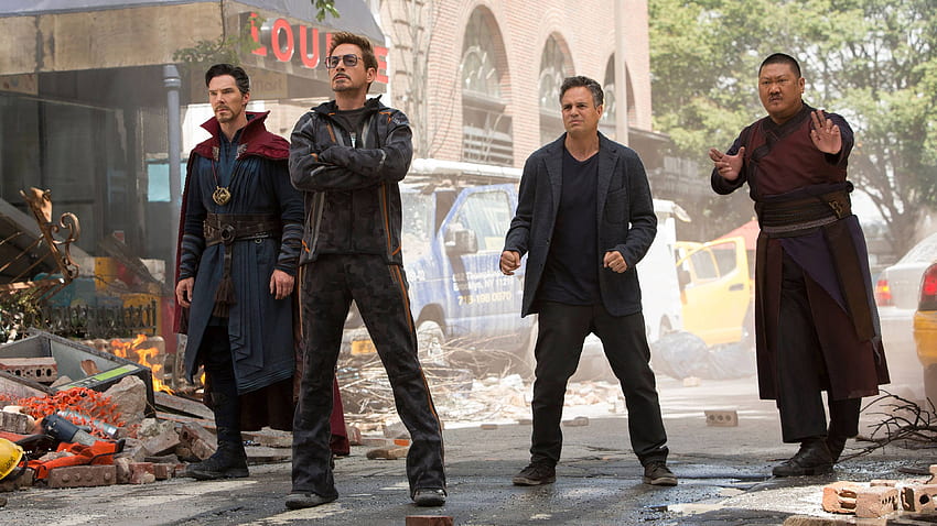 Avengers: Infinity War Tony Stark Doctor Strange Bruce Banner Wong HD wallpaper