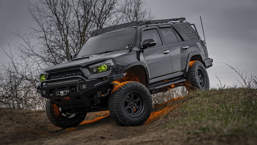 Toyota 4Runner - Awesome SUV at Offroad HD wallpaper