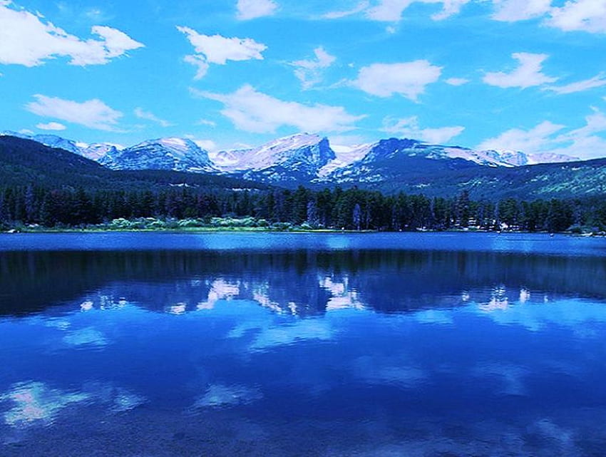 Azul de las Montañas Rocosas, azul, cielo azul, árboles, lago, montañas rocosas, reflejos fondo de pantalla