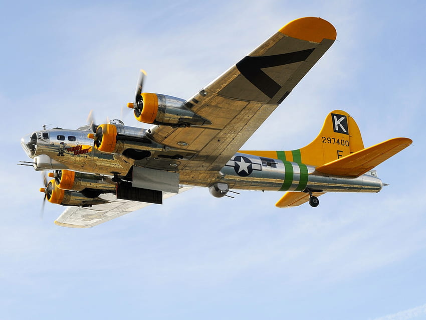 B17 Flying Fortress - Fuddy Duddy, klasyczny, fuddy, bombowiec, duddy, ww2, latający, wojna, samolot, b-17, wwii, antyczny, samolot, świat, b17, boeing, twierdza Tapeta HD