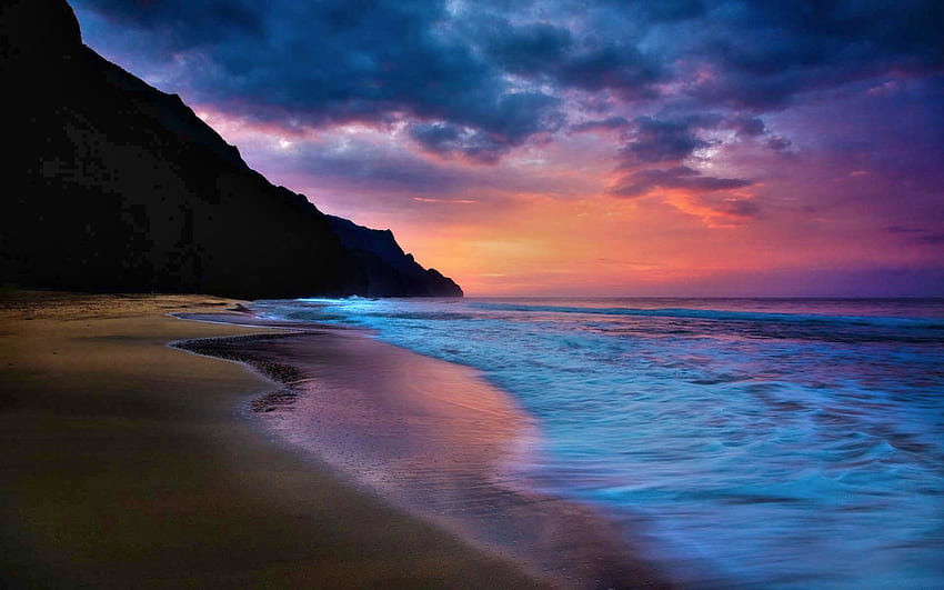fantástica playa serena en una colorida puesta de sol, mar, nubes, acantilado, puesta de sol, playa fondo de pantalla