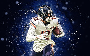 Download Smiling Roquan Smith In Chicago Bears Jersey Wallpaper