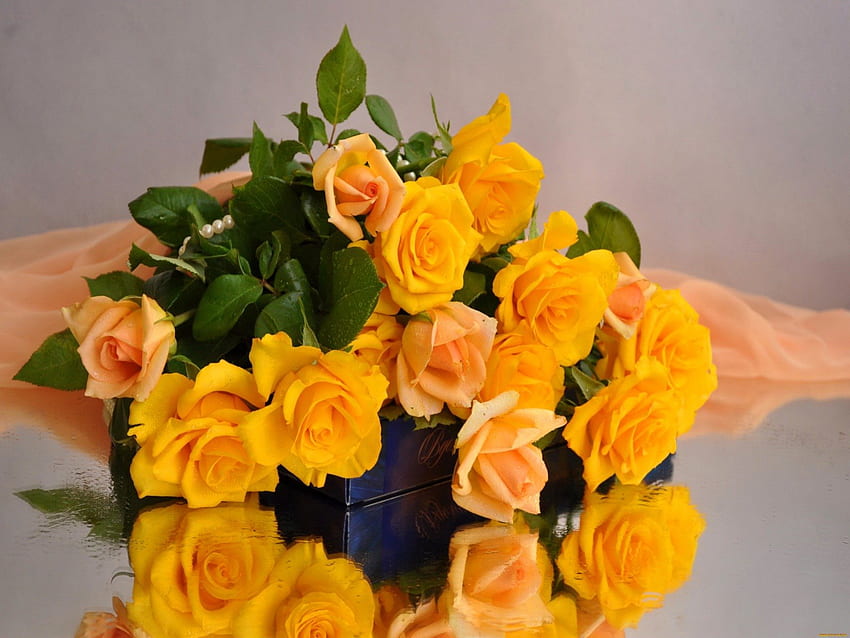 Bouquet of fresh roses, bouquet, vail, roses, beautiful, fresh, orange, nice, delicate, pretty, petals, green, freshness, yellow, flowers, lovely, harmony HD wallpaper