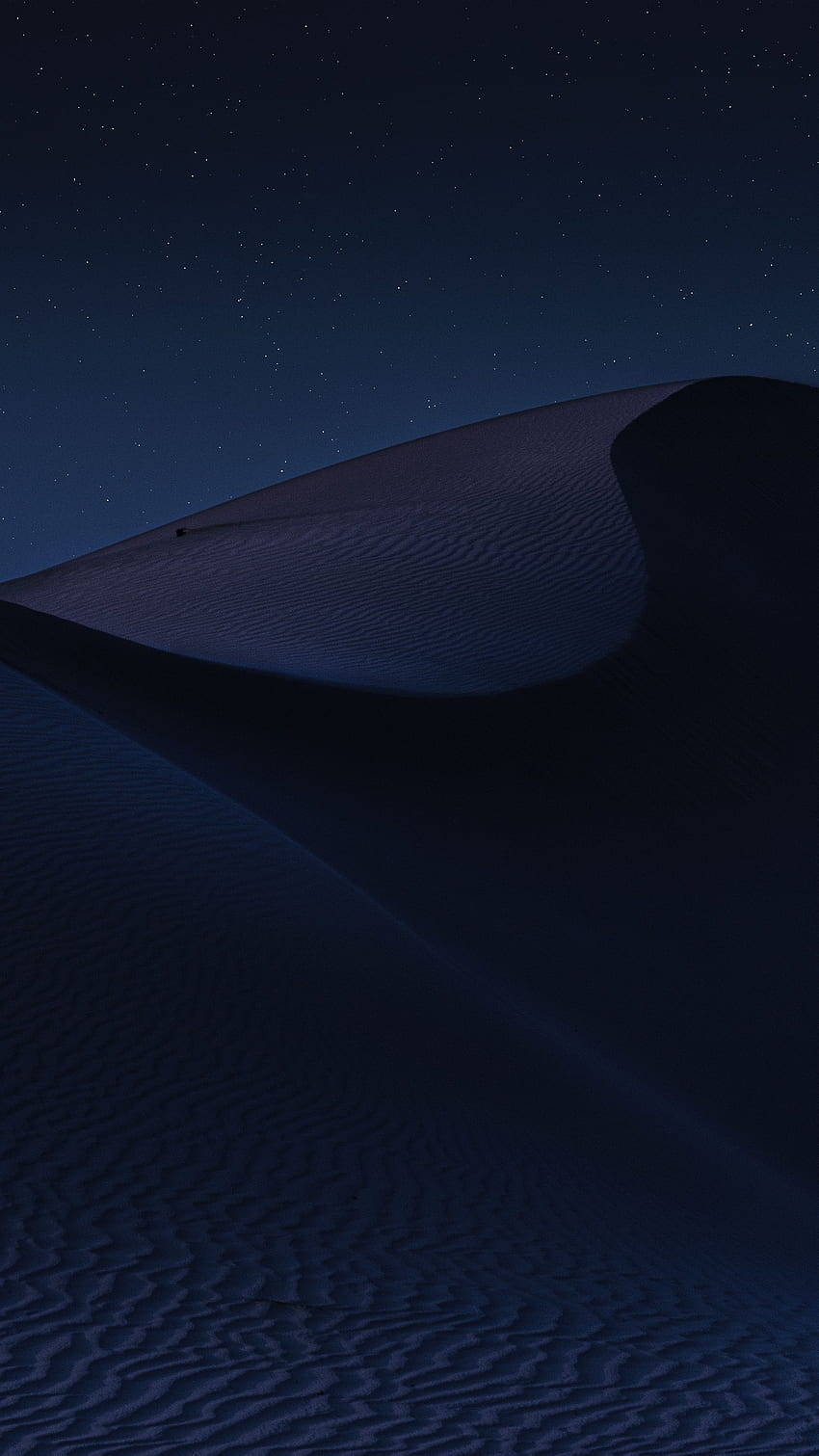 กลางคืน ทะเลทราย มืด ท้องฟ้าเต็มไปด้วยดวงดาว เนินทราย ลิงค์ วอลล์เปเปอร์โทรศัพท์ HD