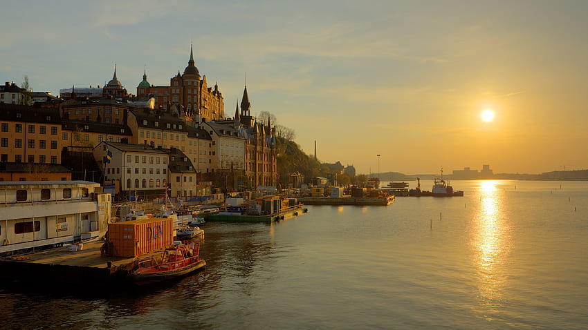 sweden, stockholm, promenade, river, sun, track, sunrise, fog, gold, houses, towers, water, boat, reflection, sky HD wallpaper