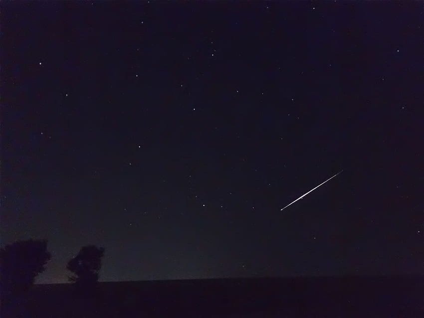 Jak strzelać deszczem meteorytów za pomocą iPhone'a Życie w LoFi, Lo-Fi Tapeta HD