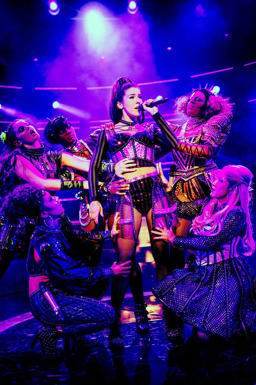 Six musical cast recording passes 100 million streams as production begins Broadway run. London Evening Standard, Six The Musical HD phone wallpaper