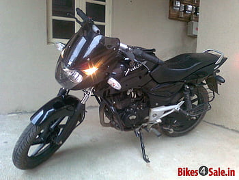 Pure black on sale pulsar 150