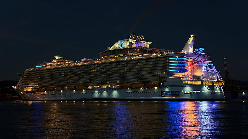 Cruise liner Royal Caribbean Ships Night HD wallpaper