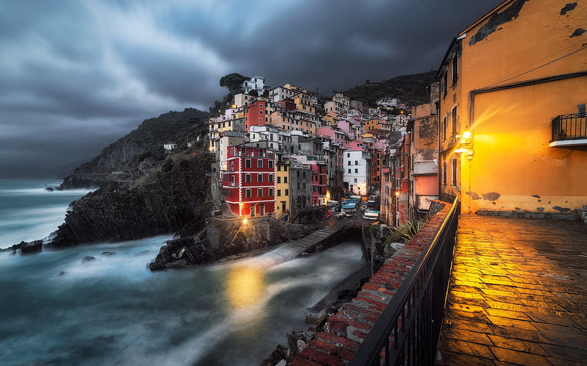 Riomaggiore, morning, sunrise, Ligurian Sea, Cinque Terre, bay, Riomaggiore cityscape, Italy HD wallpaper