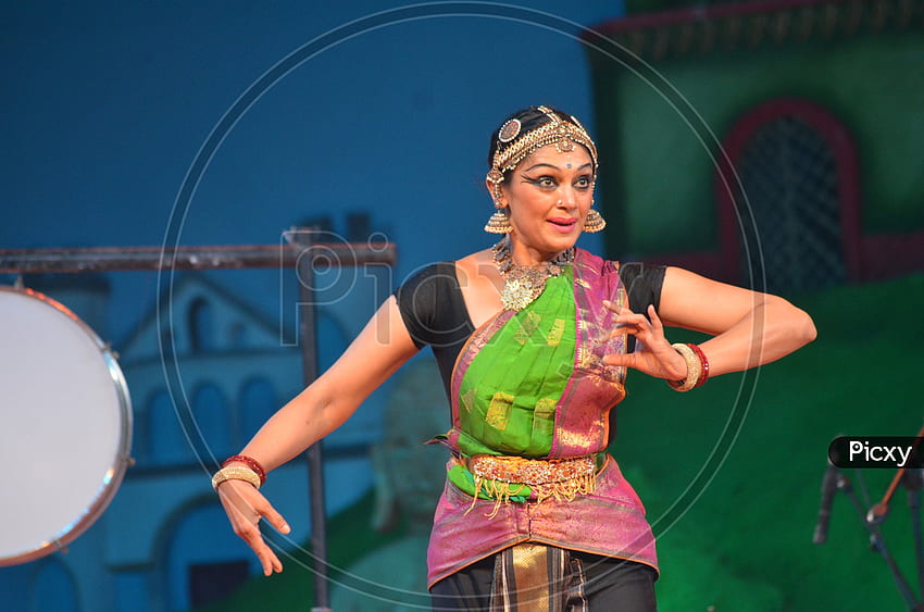 Of Classical Dancer And Actress Shobana RU810553 Picxy, Shobhana HD wallpaper