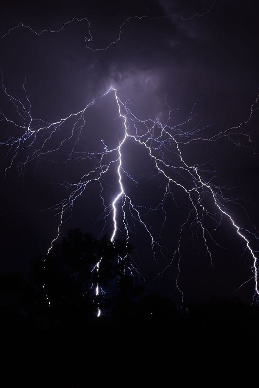 Lightning strike for iPhone. iPhone , Neon light ,, Electricity HD phone wallpaper