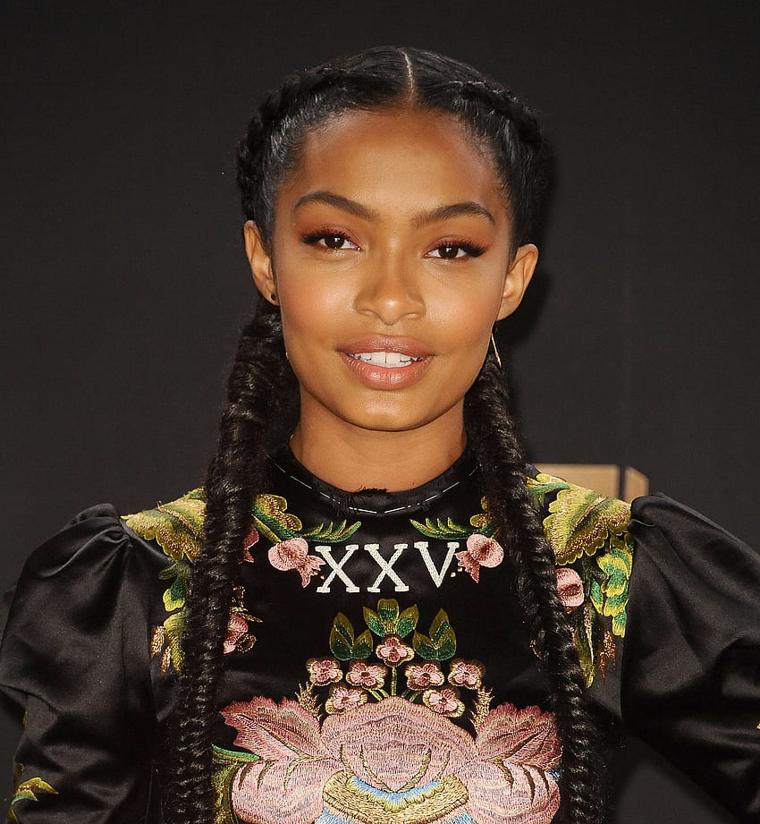 Yara Shahidi. 28 Hairstyles That Are Perfect For Hot Weather. POPSUGAR Beauty 19 HD phone wallpaper