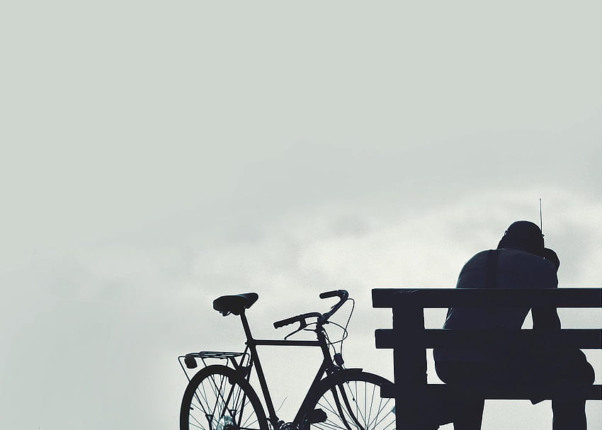 소년과 자전거 - 모바일 휴대폰에 대한 소년의 프로필 HD 월페이퍼