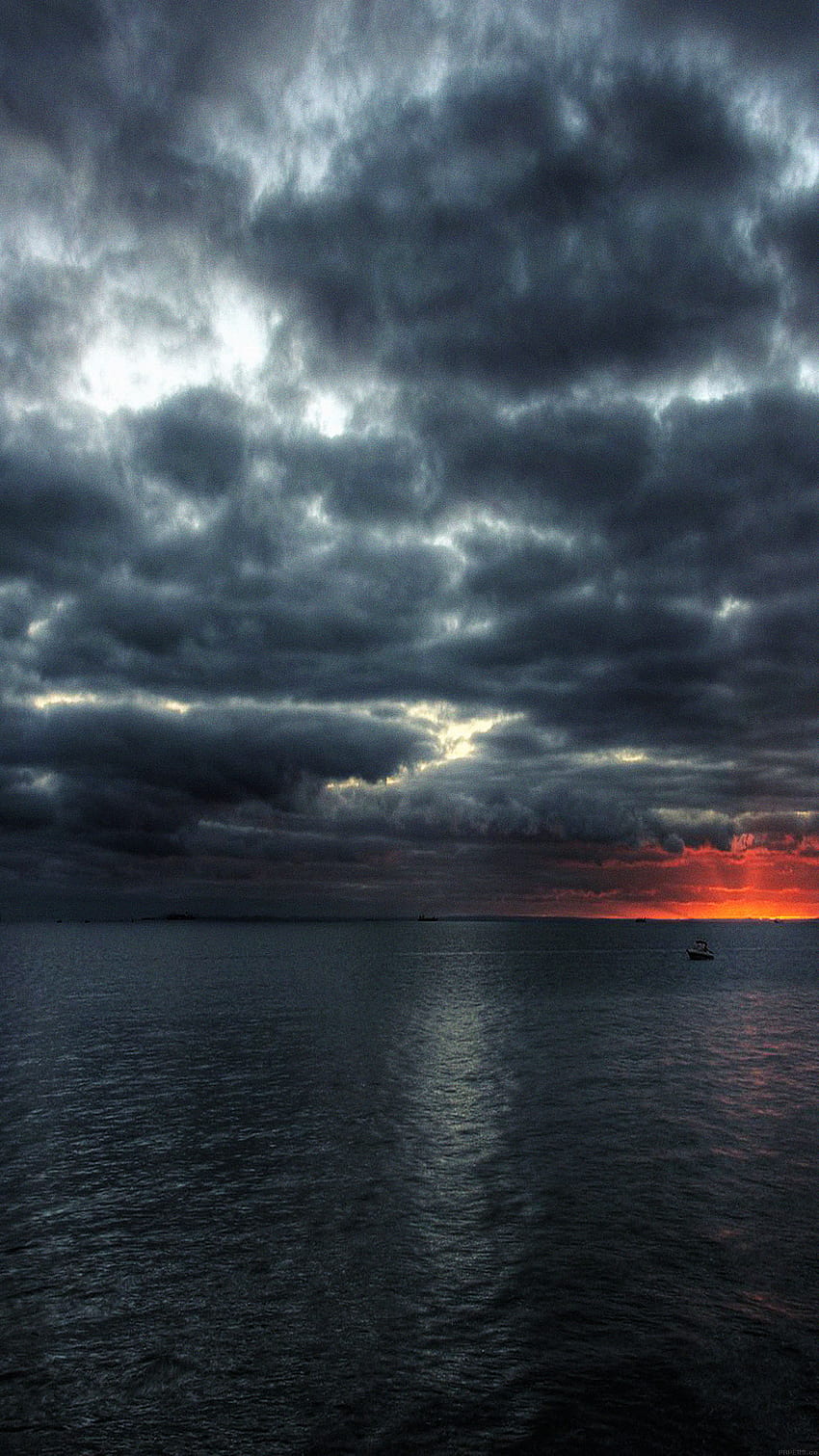 어두운 바다 폭풍 밤 바다, 비 구름 아이폰 HD 전화 배경 화면