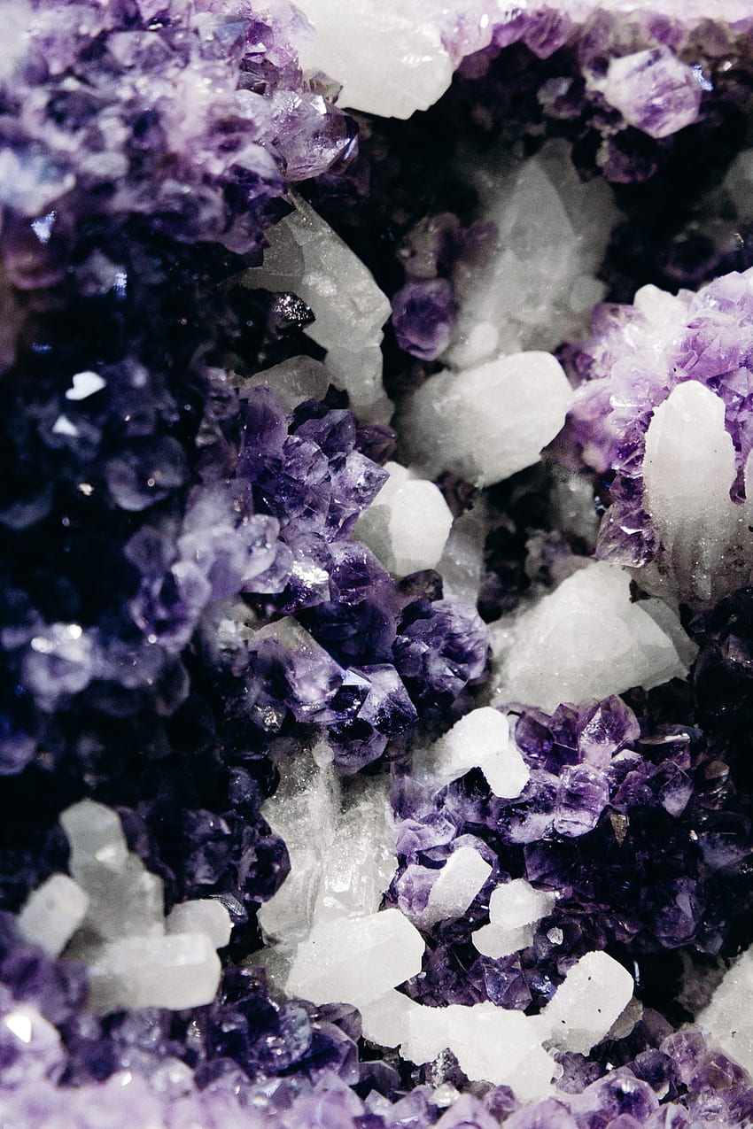 Кристал. 27 най-добри кристали, аксесоари, скъпоценни камъни и минерали на Unsplash, Purple Gem iPhone HD тапет за телефон