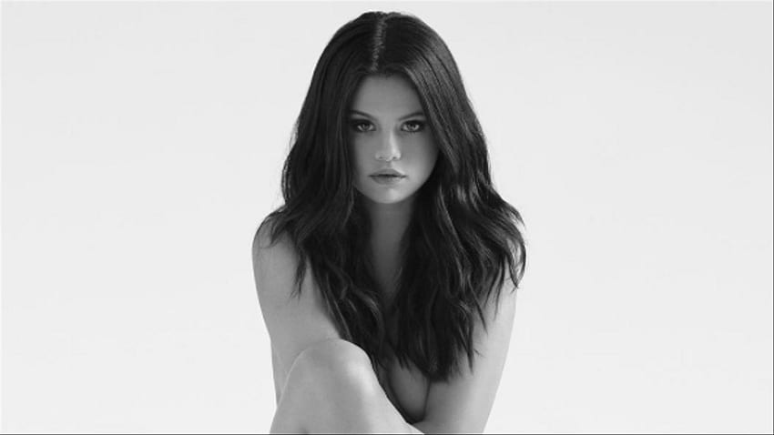 War Selena Gomez auf ihrem Revival-Album-Cover wirklich nackt? HD-Hintergrundbild