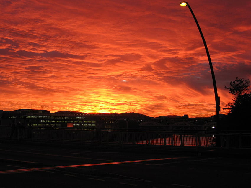 Brisbane Sunset, Australia, Brisbane, chmury, niebo, latarnia, późne słońce, zachód słońca, Queensland Tapeta HD