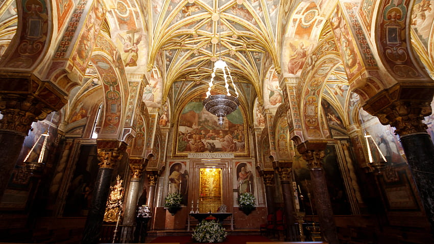 Chapel of Sagrario La Mezquita Cordoba, religious, chandelier, chapel, cordoba, archtecture HD wallpaper
