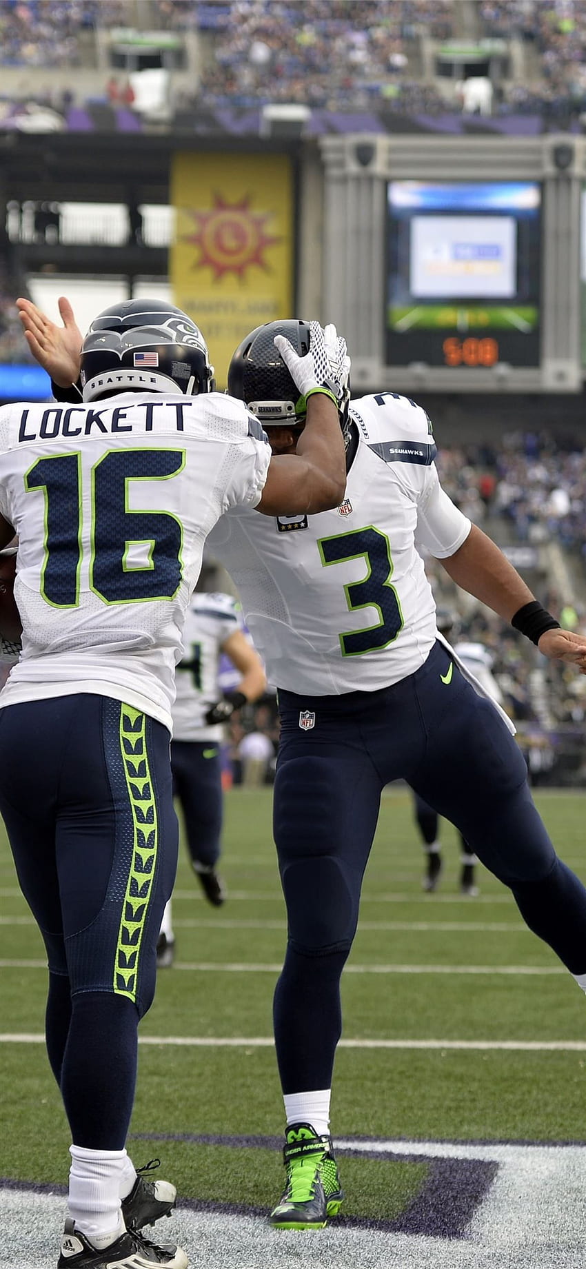 Russell Wilson and Tyler Lockett are successful no. HD phone wallpaper