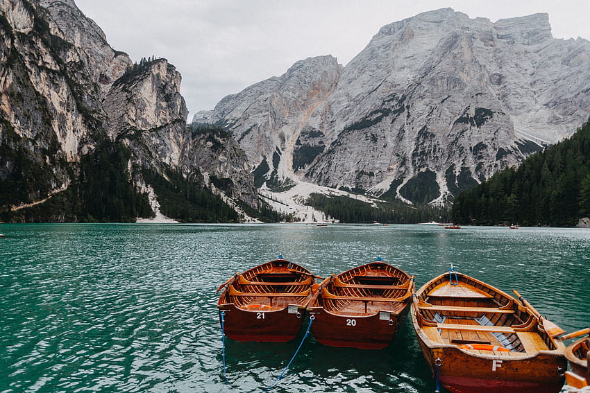 Природа, планини, лодки, езеро HD тапет