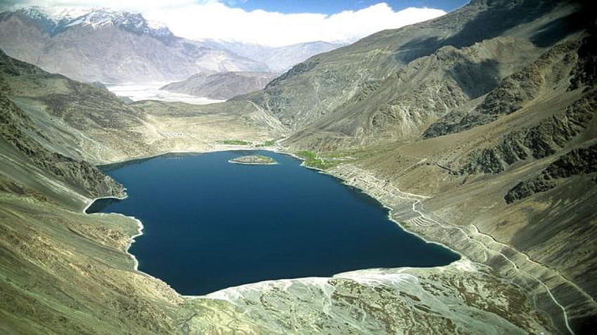 Satpara Lake Skardu, Pakistan Nature HD wallpaper