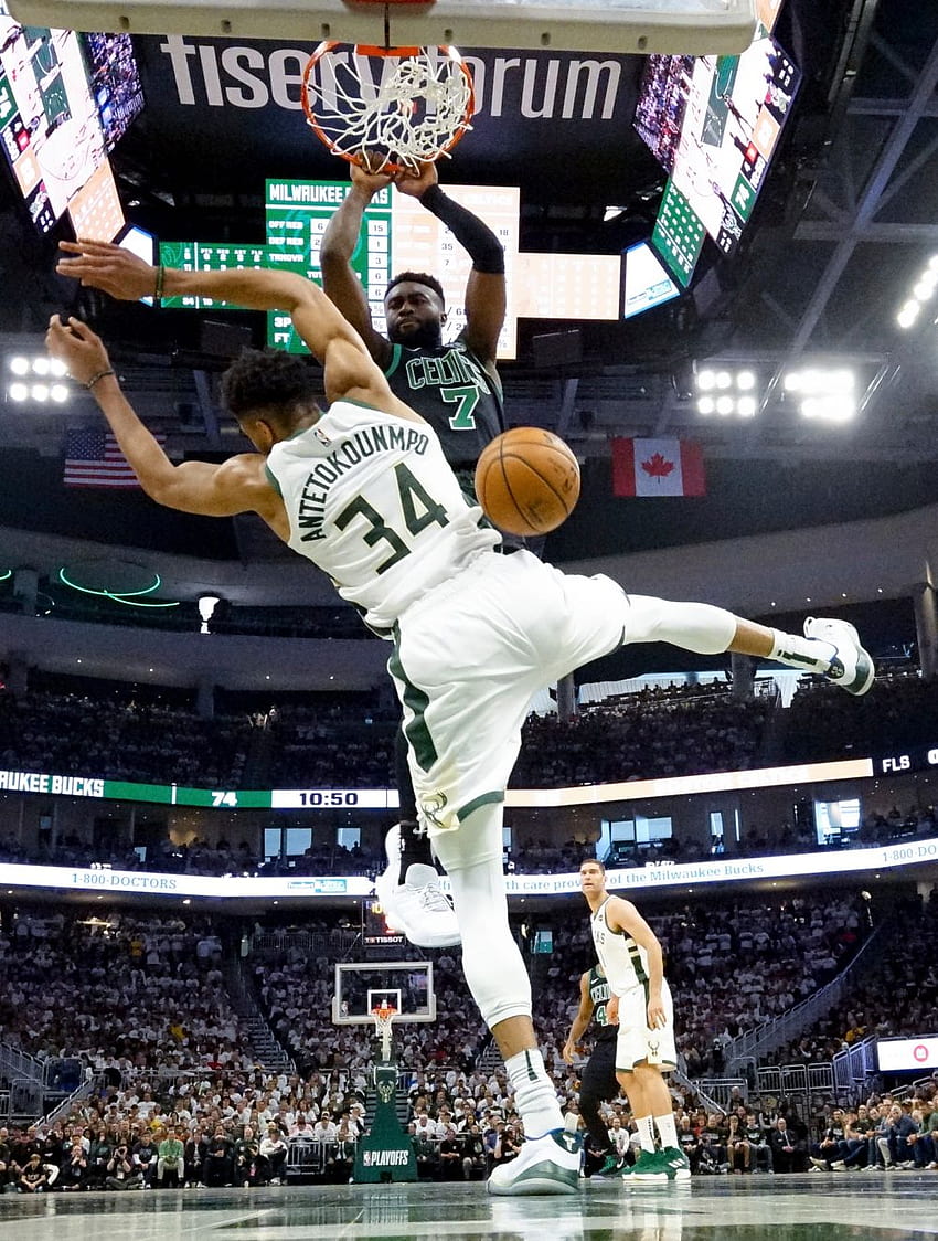 NBA Playoffs: Das Dunking von Jaylen Brown auf Giannis ist großartig HD-Handy-Hintergrundbild