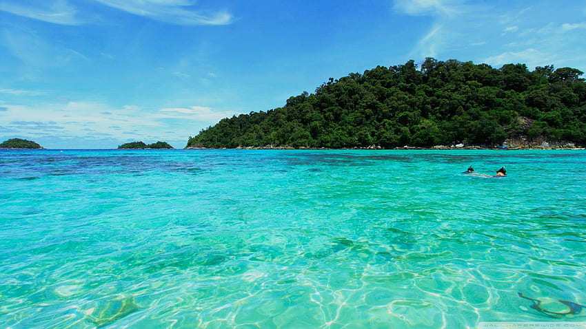 Sammlung: «Meer». Reisen, blaues Meer, grüne Natur, wunderschönes Naturmeer HD-Hintergrundbild