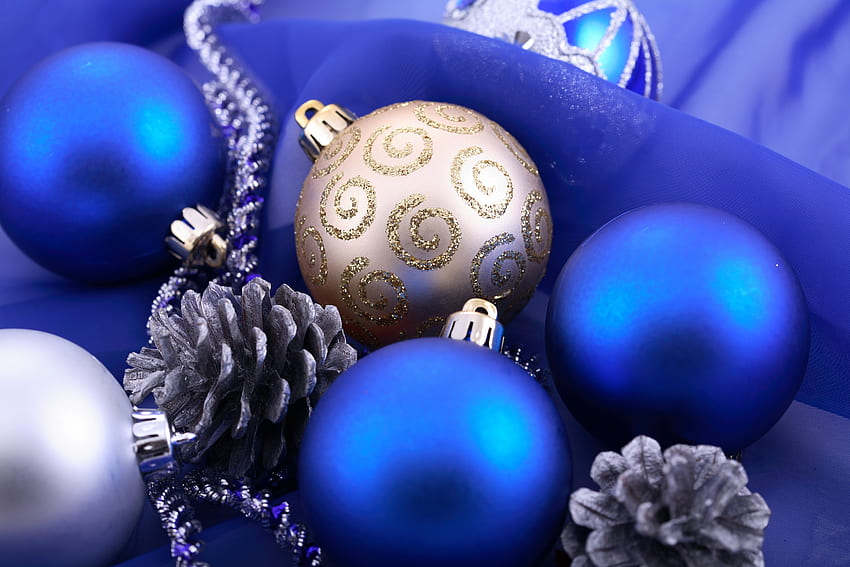 Christmas decorations, blue, holidays, graphy, cute, balls, garland, ball, christmas, decorations, candles, lovely, new year HD wallpaper
