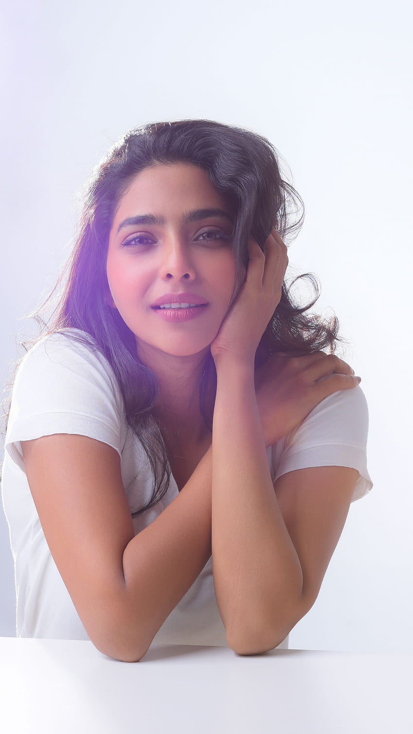 Aishwarya lekshmi, model, actress HD phone wallpaper