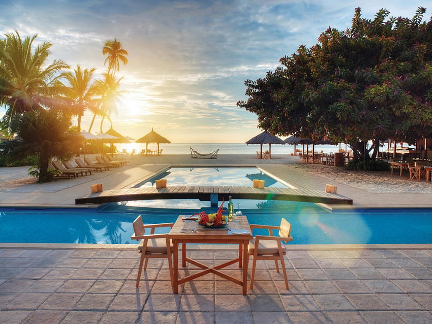 Liburan tropis, kolam renang, langit, resor, matahari terbenam Wallpaper HD