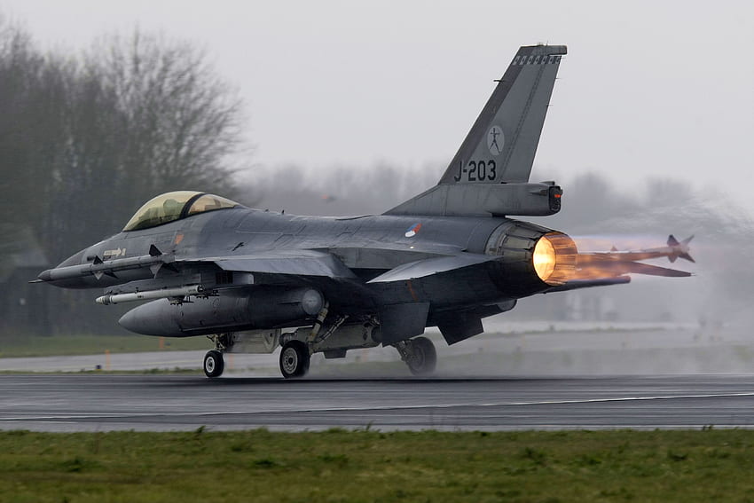 F-16, odrzutowiec, f16, wojskowy, płomień Tapeta HD