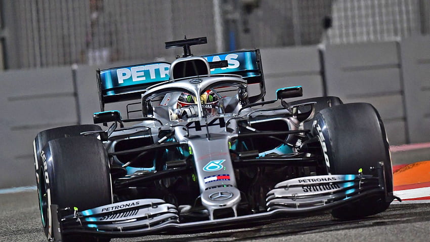 Abu Dabi GP: Mercedes hızlı başladı ancak Lewis Hamilton gelişme sözü verdi. F1 Haberleri HD duvar kağıdı