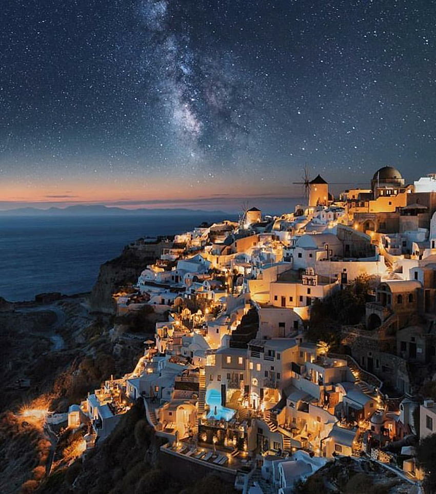 산토리니의 숨막히는 야경. 호텔과 리조트, 그리스의 밤 HD 전화 배경 화면