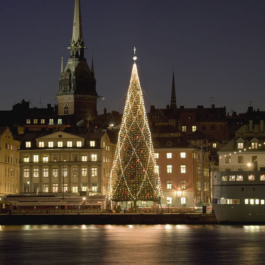 Festeggiare il Natale in Svezia, il Natale in Europa Sfondo del telefono HD