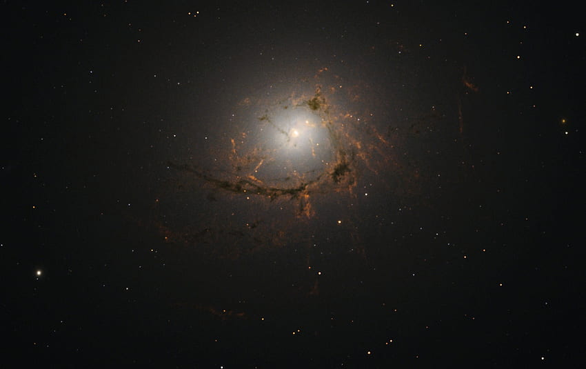 NGC 4696, Centaurus Cluster, Galaxy, Hubble HD wallpaper